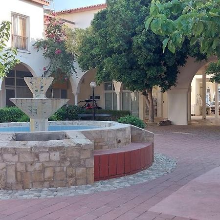 Eleantre Holiday Apartments Paphos Esterno foto